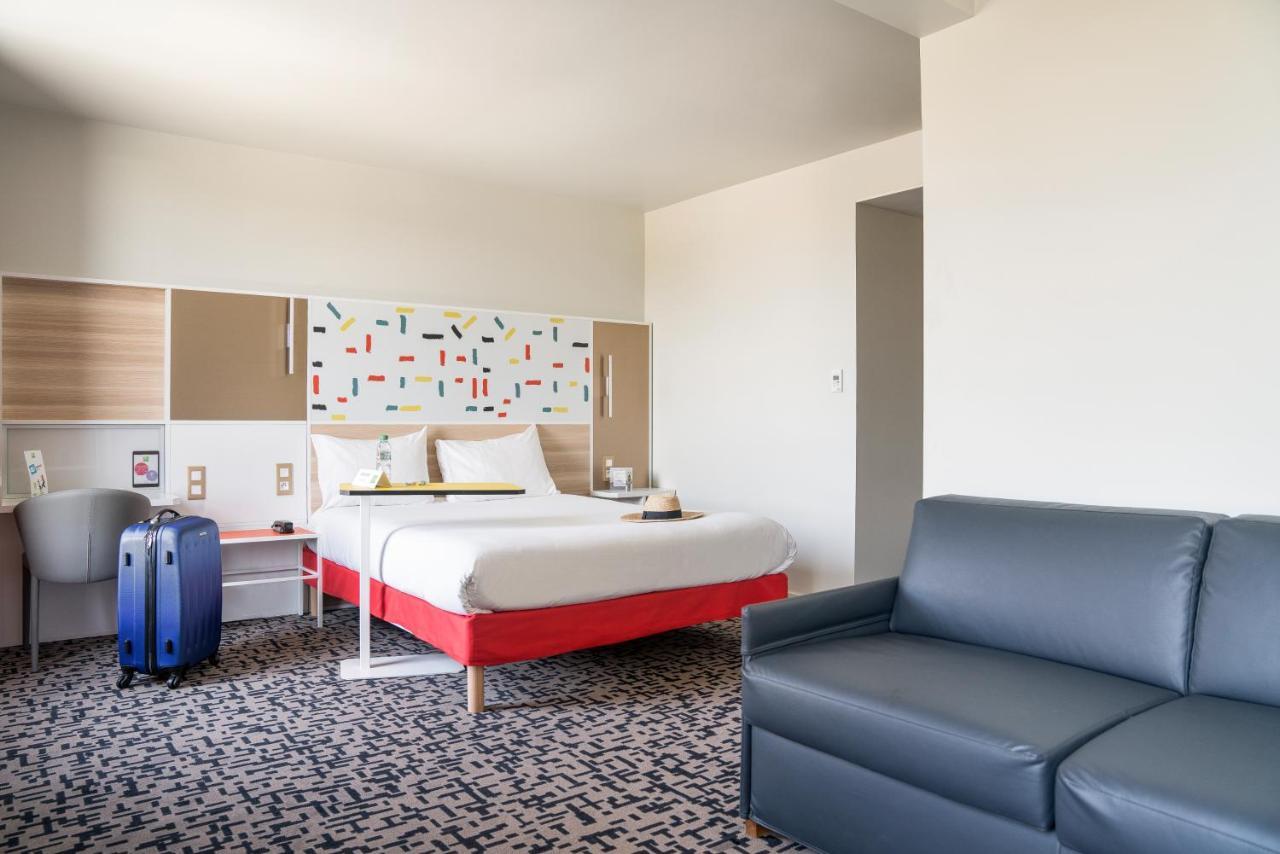 Ibis Styles Guyancourt Versailles Exterior photo