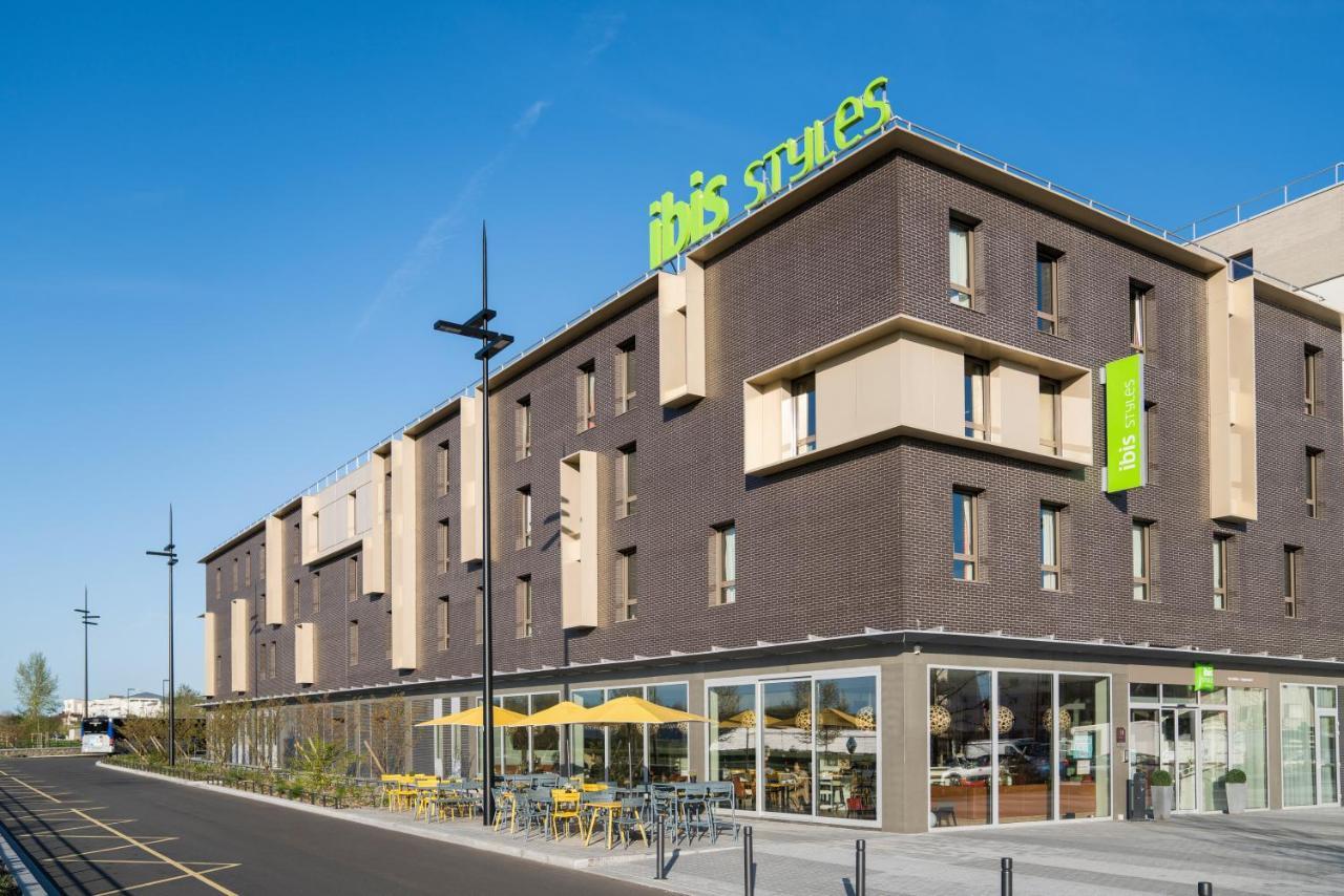 Ibis Styles Guyancourt Versailles Exterior photo
