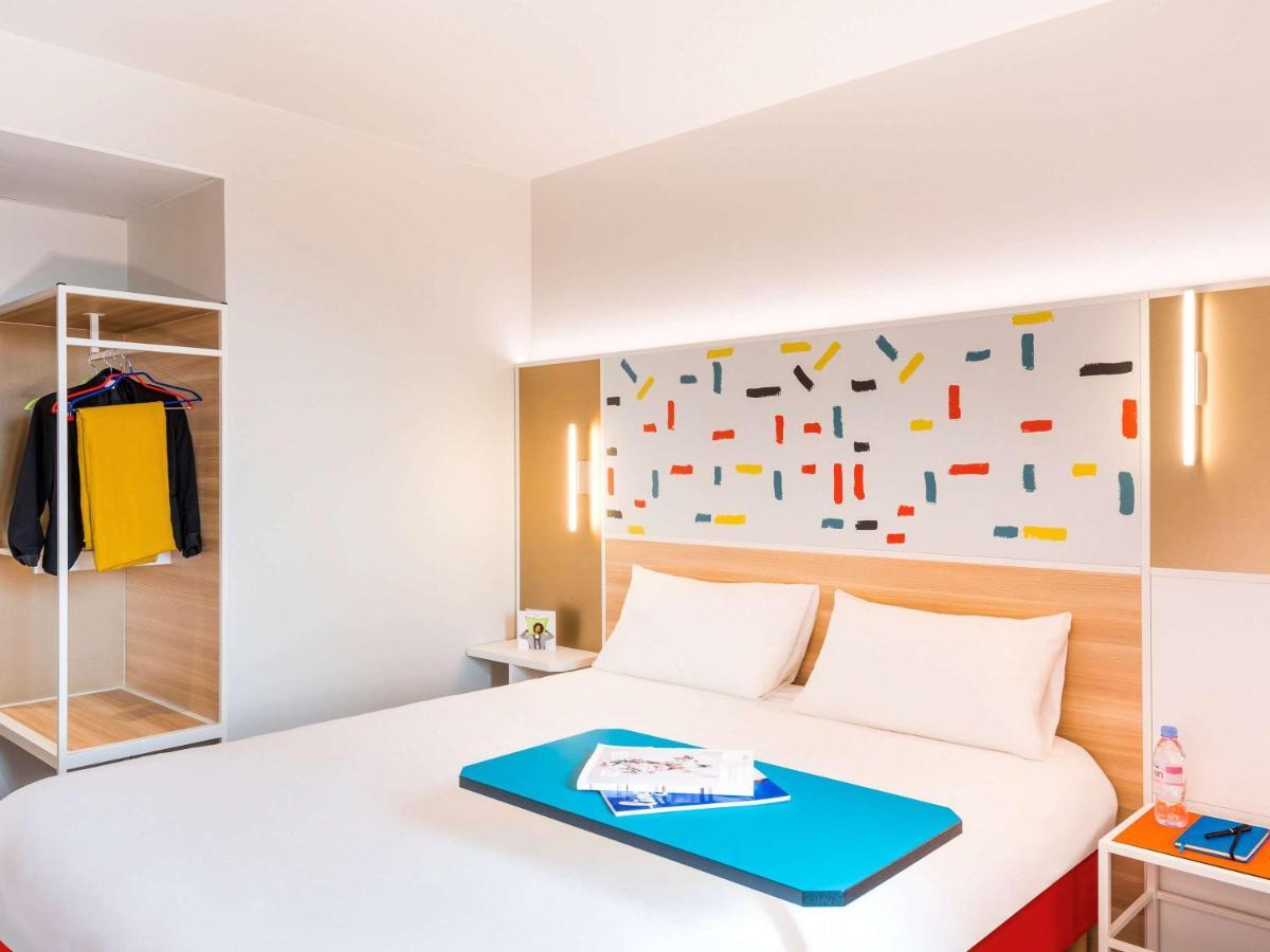 Ibis Styles Guyancourt Versailles Exterior photo